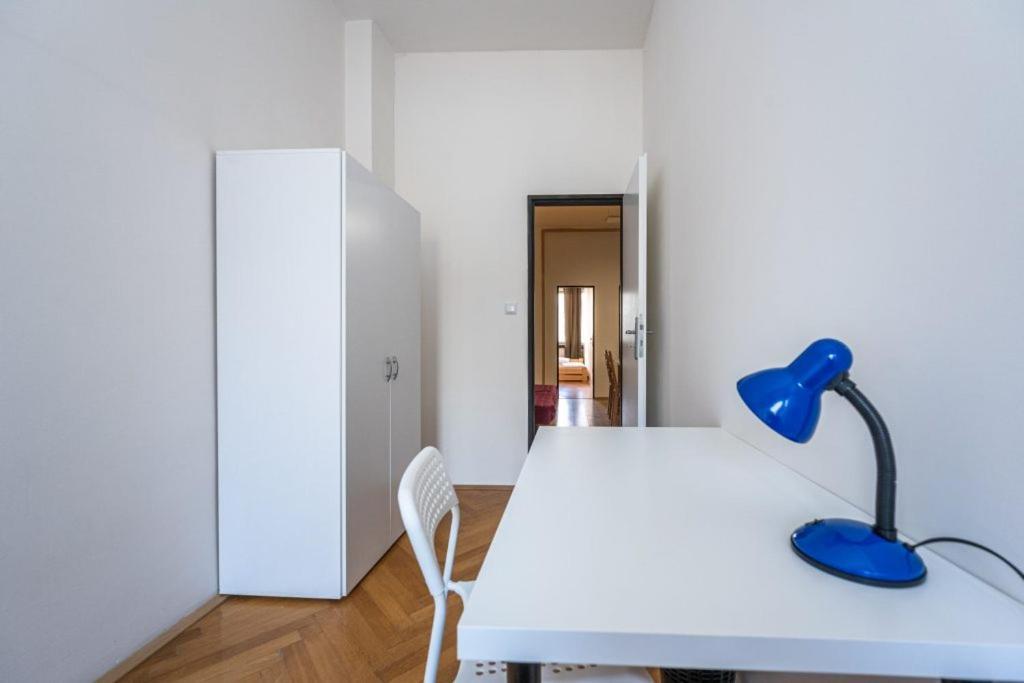 Apartments Stepanska 36 Πράγα Εξωτερικό φωτογραφία