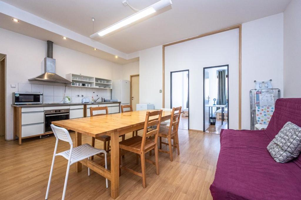 Apartments Stepanska 36 Πράγα Εξωτερικό φωτογραφία